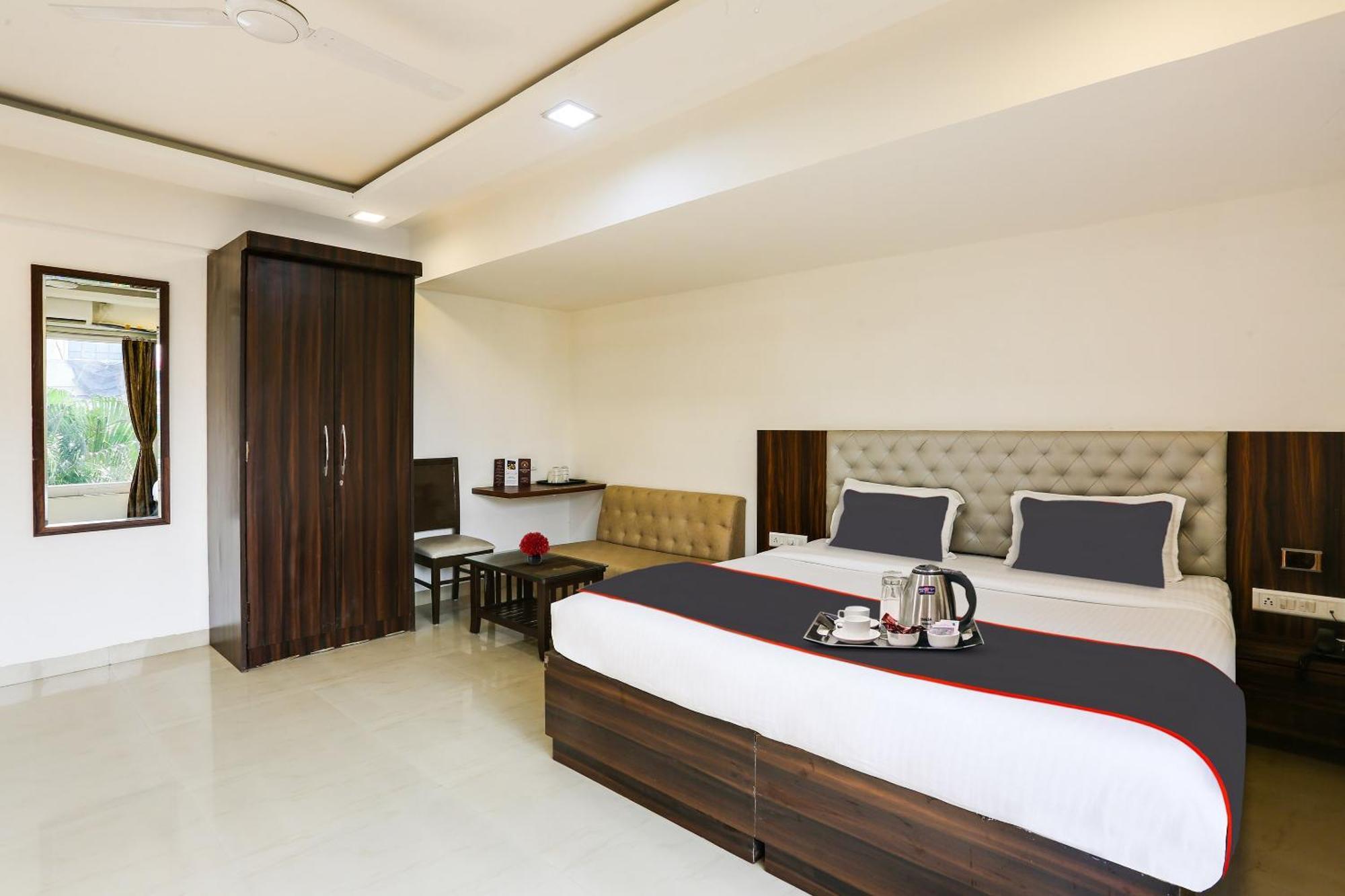 Capital O Arsh Executive Inn مومباي المظهر الخارجي الصورة
