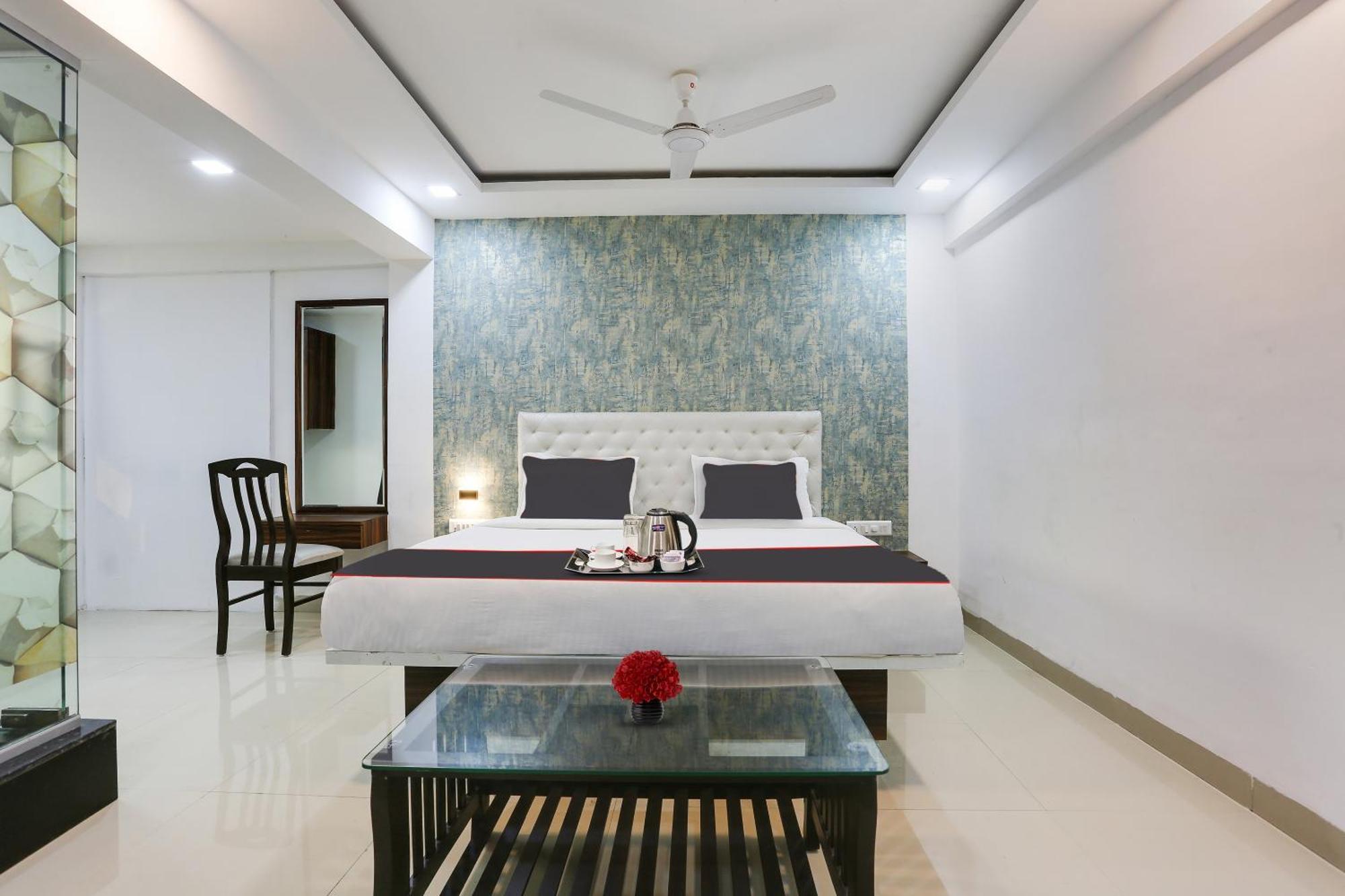 Capital O Arsh Executive Inn مومباي المظهر الخارجي الصورة