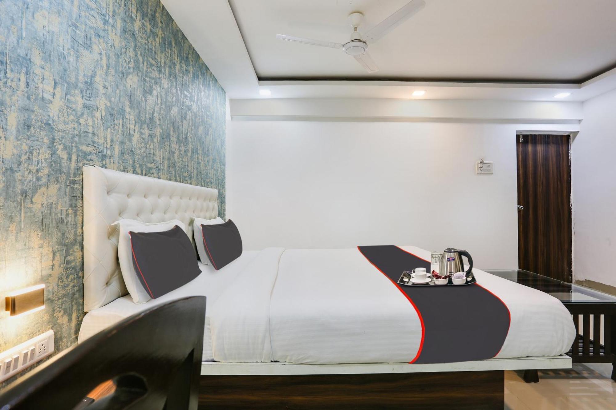 Capital O Arsh Executive Inn مومباي المظهر الخارجي الصورة